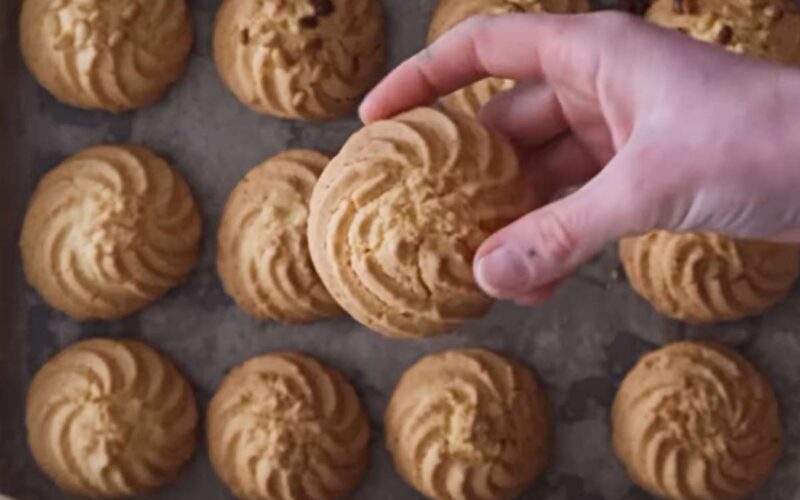 soffici-come-nuvole-e-delicati,-ecco-come-preparo-i-miei-biscotti-di-frolla-montata-senza-glutine